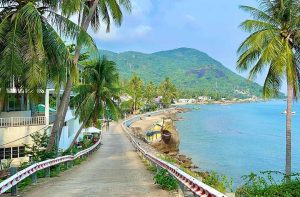 Du lịch Lại Sơn - Khám phá khung cảnh hoang sơ và bình dị